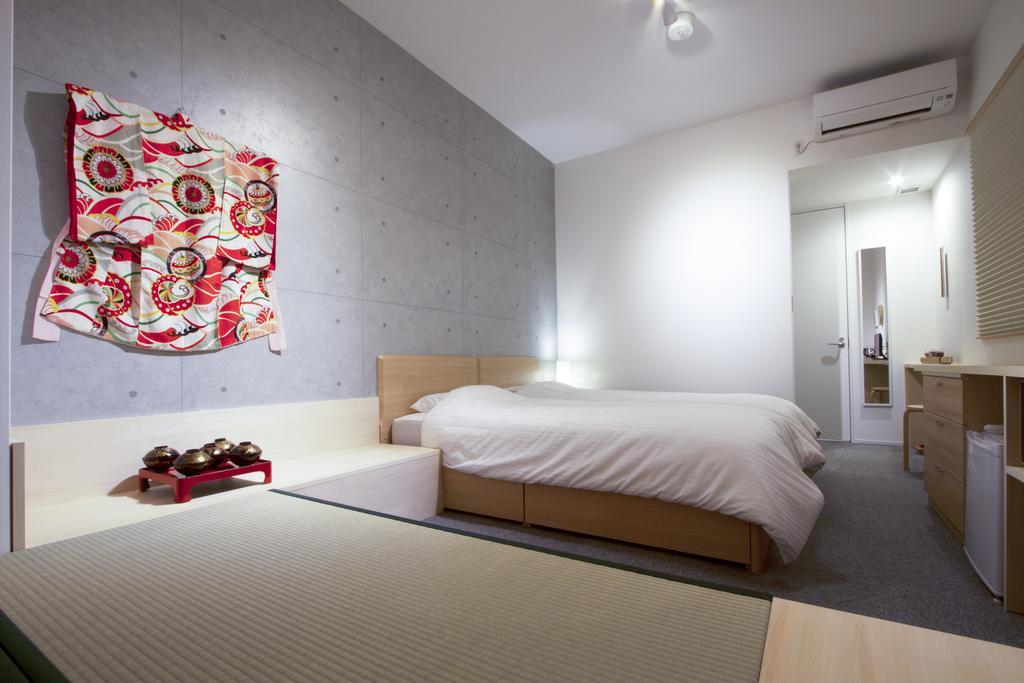 Готель Kyoto Higashiyama With Екстер'єр фото